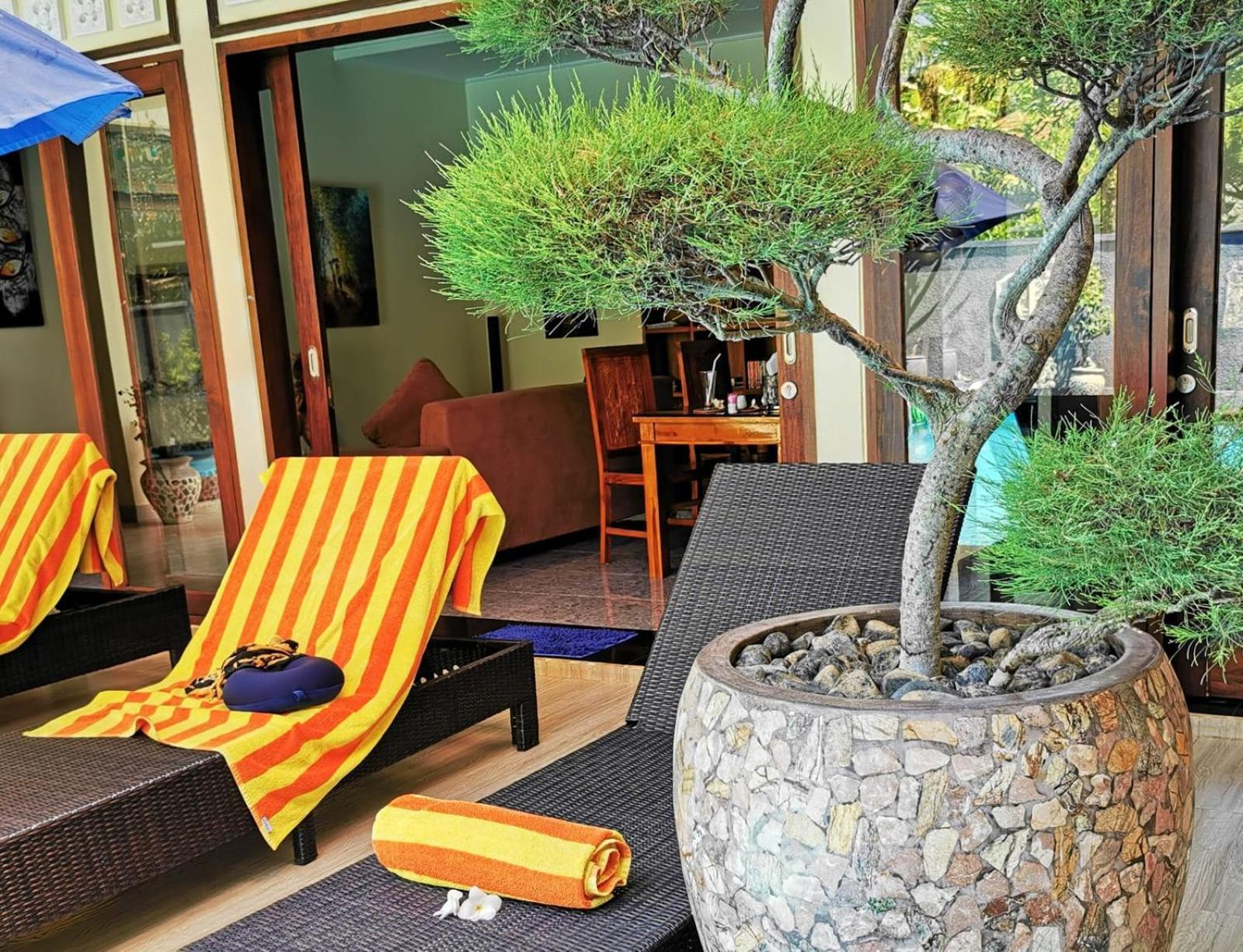 Villa Silence โลวินา ภายนอก รูปภาพ