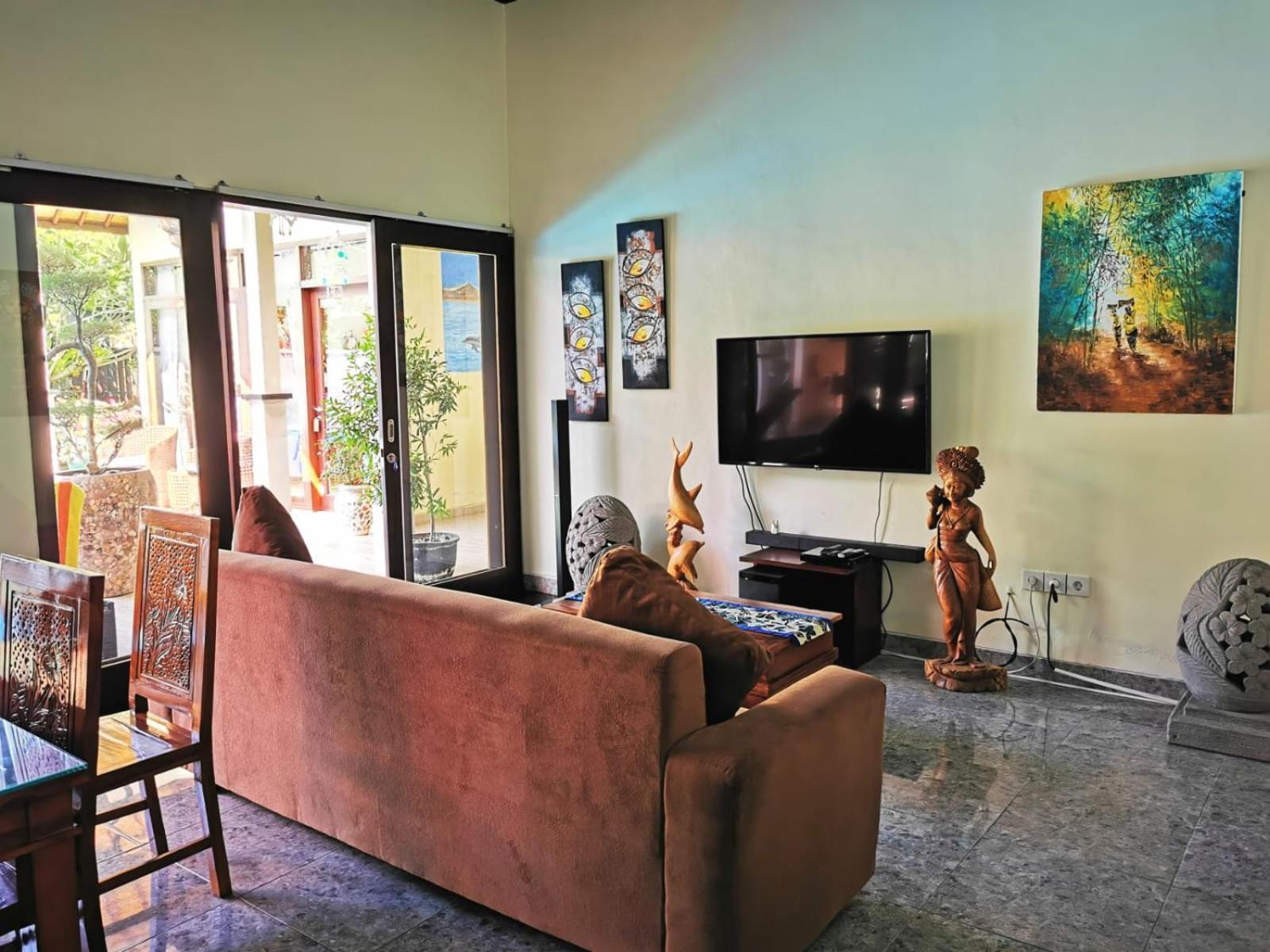 Villa Silence โลวินา ภายนอก รูปภาพ